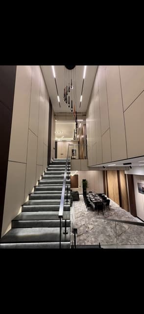 Modern 4