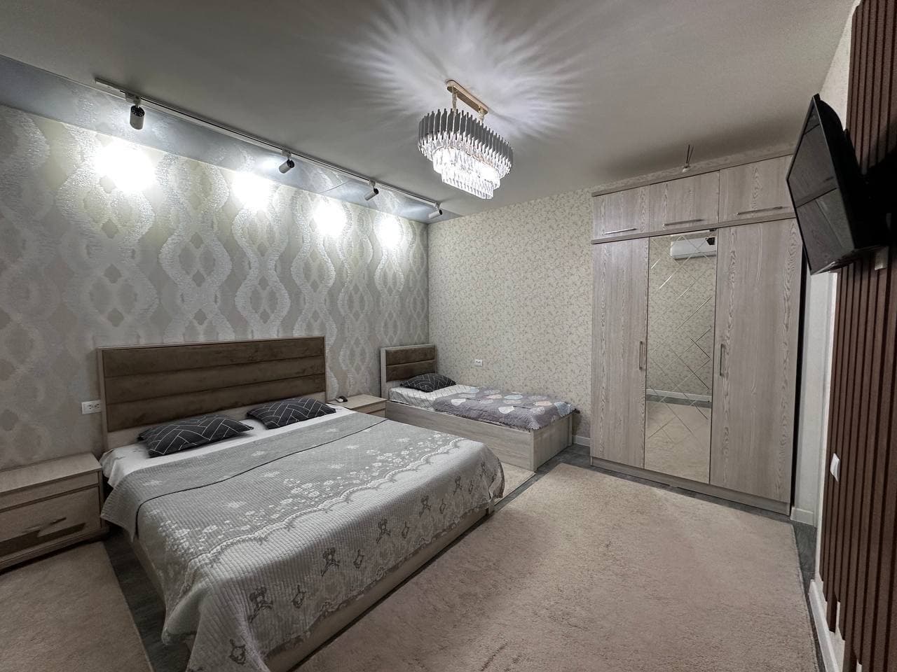 Light Hause 3